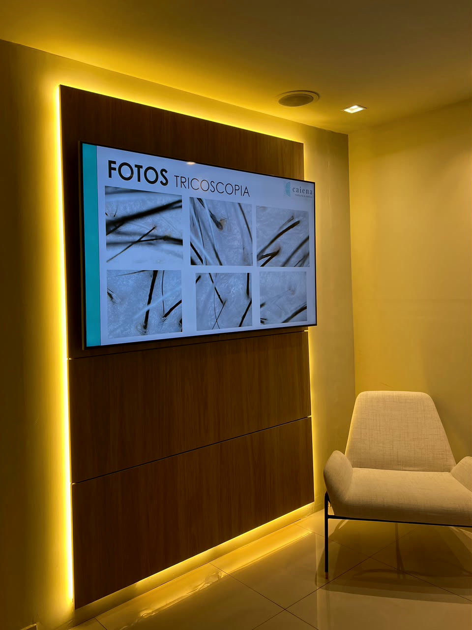 Painel de tricoscopia da Clínica Caiena